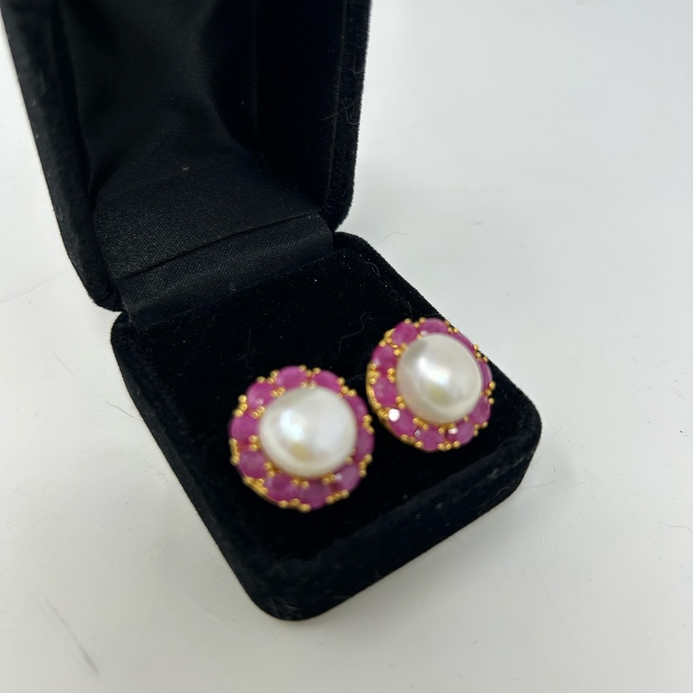 Pink and Gold Halo Stud Earrings with Pearls - Picture 2 of 5